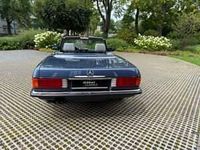 Gebraucht Mercedes 560 230 PS (169 kW) 1987 Blau Cabrio