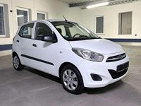 Gebraucht Hyundai i10 69 PS (50 kW) 2012 Weiß Kleinwagen