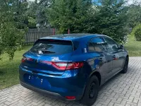 Gebraucht Renault Mégane GrandTour 101 PS (74 kW) 2018 Blau Kombi