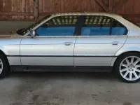 Gebraucht BMW 735 235 PS (172 kW) 1997 Silber Limousine