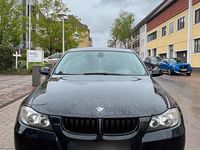 Gebraucht BMW 320 163 PS (119 kW) 2006 Schwarz Limousine