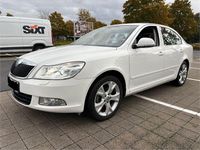 Gebraucht Skoda Octavia Elegance 160 PS (117 kW) 2011 Weiß Limousine