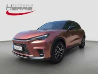 Gebraucht Lexus LBX 136 PS (100 kW) 2026 Sonic copper/ black SUV
