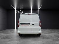 Gebraucht VW Caddy 114 PS (83 kW) 2022 Candyweiß Van / Kleinbus