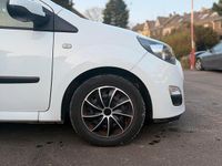 Gebraucht Renault Twingo Expression 75 PS (55 kW) 2014 Weiß Kleinwagen