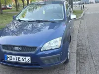 Używany Ford Focus 90 KM (66 kW) 2006 Niebieski Hatchback