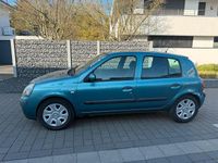 Second-hand Renault Clio II 75 CP (55 kW) 2003 Albastru Hatchback