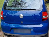 Second-hand VW Fox 64 CP (47 kW) 2006 Albastru Hatchback