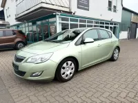Brugt Opel Astra Edition 116 HK (85 kW) 2010 Grøn Sedan