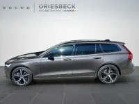 Gebraucht Volvo V60 Plus 455 PS (334 kW) 2023 Platinum grey / metallic Kombi
