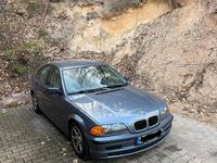 Gebraucht BMW 316 115 PS (84 kW) 2001 Blau Limousine