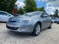 Gebraucht Opel Astra Edition 140 PS (102 kW) 2011 Silber Limousine