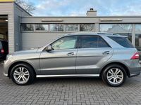 Gebraucht Mercedes ML350 258 PS (189 kW) 2013 Palladiumsilber SUV