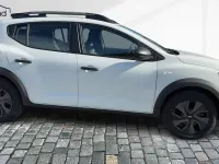 Neu Dacia Sandero Essentiel 91 PS (66 kW) 2025 Weiß SUV