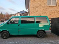 Gebraucht VW T4 102 PS (75 kW) 2000 Grün Van