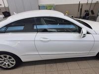 Gebraucht Mercedes E200 184 PS (135 kW) 2014 Weiß Coupé