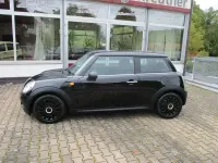 Gebraucht Mini ONE 95 PS (69 kW) 2010 Schwarz Kleinwagen