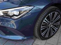 Gebraucht Mercedes CLA250e 160 PS (117 kW) 2022 Denimblau metallic Limousine