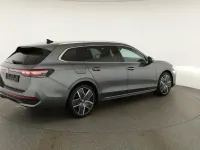 Neu VW Passat R-line 193 PS (141 kW) 2026 Diabasgrau metallic Kombi