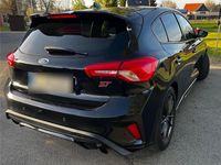 Używany Ford Focus ST 280 KM (205 kW) 2020 Czarny Sedan/Limuzyna