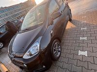 Gebraucht Hyundai i10 Passion 67 PS (49 kW) 2018 Schwarz Kleinwagen