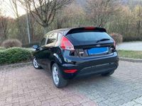 Gebraucht Ford Fiesta 101 PS (74 kW) 2017 Schwarz Limousine