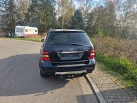 Gebraucht Mercedes ML350 272 PS (200 kW) 2007 Blau SUV