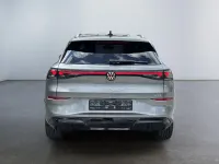 Neu VW T-Roc Pro 150 PS (110 kW) 2026 Wolf grey metallic / schwarzes dach SUV