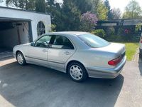 Gebraucht Mercedes E240 170 PS (125 kW) 2000 Silber Limousine