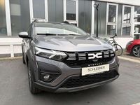 Neu Dacia Sandero Expression 101 PS (74 kW) 2025 Dolomitgrau Kleinwagen