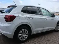 Gebraucht VW Polo Comfortline 80 PS (58 kW) 2019 Weiß Kleinwagen