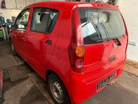 Gebraucht Daihatsu Cuore 70 PS (51 kW) 2009 Rot Kleinwagen