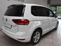 Gebraucht VW Touran 116 PS (85 kW) 2017 Weiß Van / Kleinbus