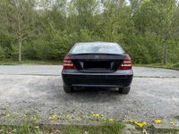 Second-hand Mercedes C200 Elegance 163 CP (119 kW) 2002 Albastru Berlinǎ