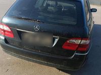Second-hand Mercedes E320 204 CP (150 kW) 2004 Albastru Break