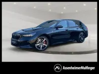 Gebraucht BMW 540 M Sport 286 PS (210 kW) 2025 Black sapphire metallic Kombi