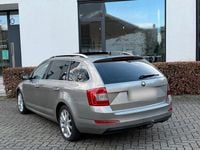Gebraucht Skoda Octavia 150 PS (110 kW) 2017 Grau Kombi