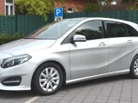Gebraucht Mercedes 180 Style 109 PS (80 kW) 2017 Silber Limousine