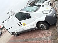 Gebraucht Opel Vivaro 85 PS (62 kW) 2005 Weiß Van / Kleinbus