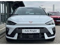 Neu Cupra Leon 150 PS (110 kW) 2025 Weiss Kombi