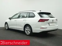 Gebraucht VW Golf VIII Life 150 PS (110 kW) 2025 Weiss Kombi
