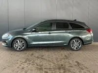 Neu Hyundai i30 Comfort 101 PS (74 kW) 2025 Grün metallic