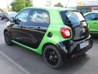 Używany Smart ForFour Electric Drive 60 kW (82 KM) 2018 Zielony Hatchback