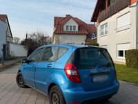 Gebraucht Mercedes A180 106 PS (77 kW) 2009 Blau Kleinwagen