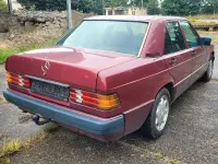 Gebraucht Mercedes 190 Sportline 118 PS (86 kW) 1990 Rot Limousine