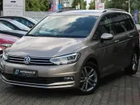 Gebraucht VW Touran 150 PS (110 kW) 2018 Titanium beige Van / Kleinbus