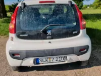 Gebraucht Peugeot 107 68 PS (50 kW) 2010 Weiß Kleinwagen