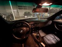 Gebraucht BMW 320 177 PS (130 kW) 2008 Schwarz Kombi