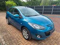 Gebraucht Mazda 2 Active 84 PS (61 kW) 2010 Blau Kleinwagen