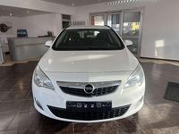 Gebraucht Opel Astra Edition 110 PS (80 kW) 2012 Weiß Kombi